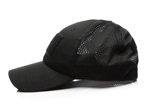 Gorra con malla Modelo Outdoor 2